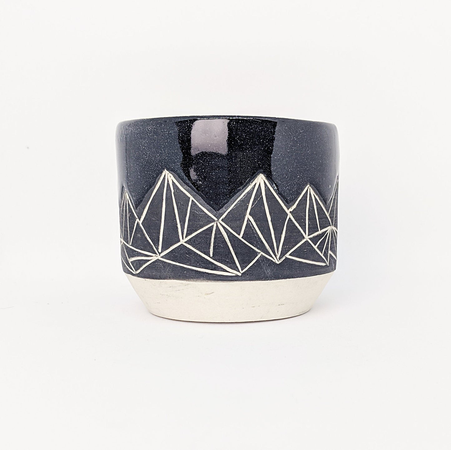 Geometric Mountain Cup - Black
