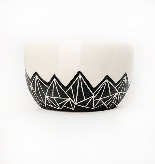 Geometric Mountain Bowl - White and Black