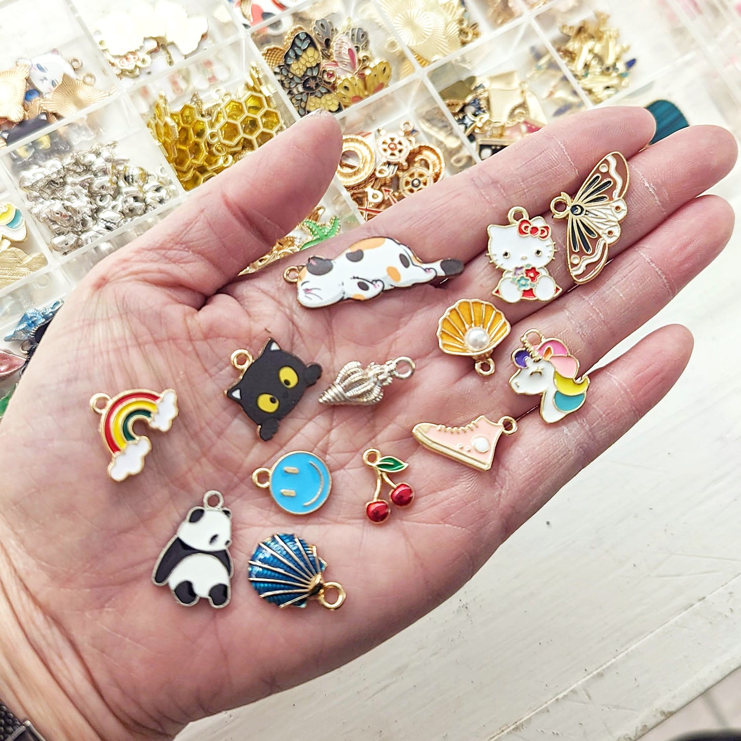Resin Jewellery Class & Charm Bar