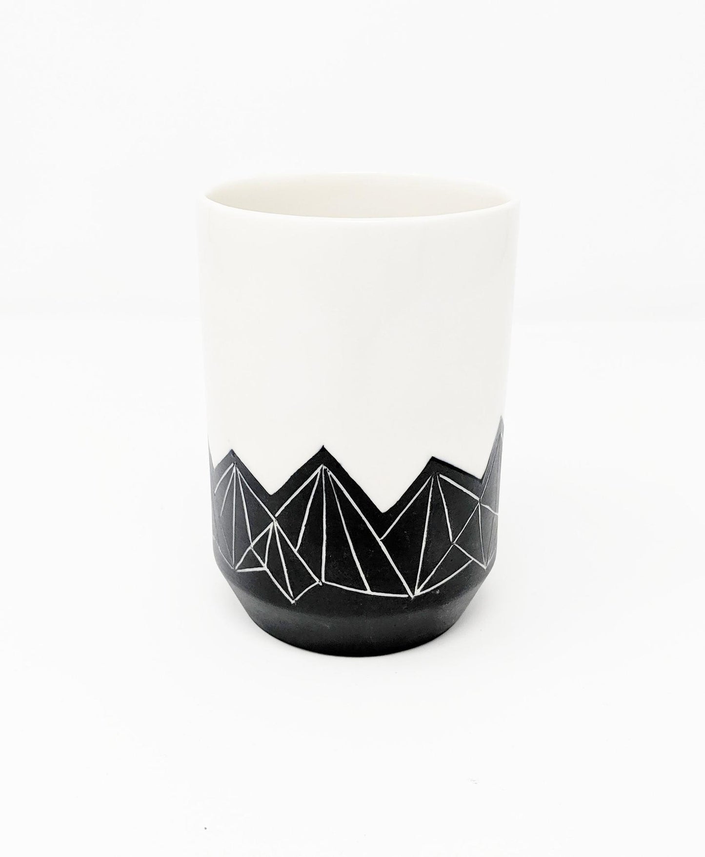 Geometric Mountain Tumbler - White and Black