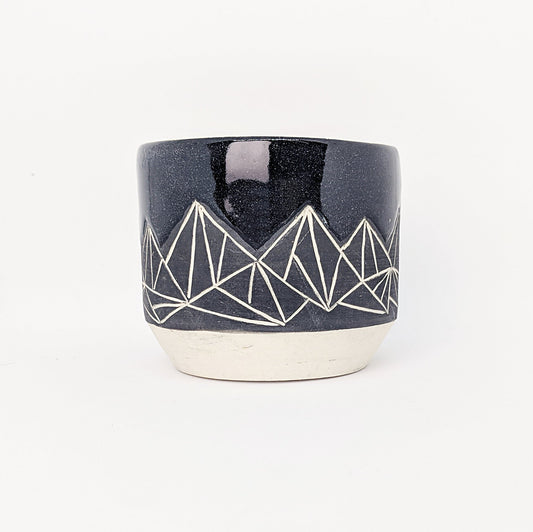 Geometric Mountain Cup - Black